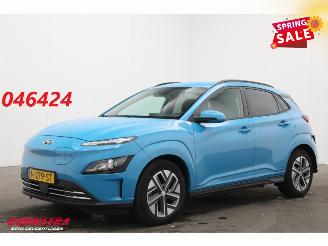 krockskadad bil auto Hyundai Kona EV Fashion 64 kWh LED ACC Apple/Android Navi Camera PDC 2021/12