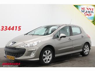 damaged passenger cars Peugeot 308 1.6 VTi Sublime Aut. Clima Cruise PDC AHK 112.987 km! 2011/1