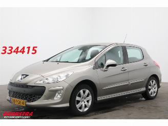 Damaged car Peugeot 308 1.6 VTi Sublime Aut. Clima Cruise PDC AHK 112.987 km! 2011/1