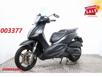 krockskadad bil motor Piaggio  350 Beverly Sport ABS 2017/3