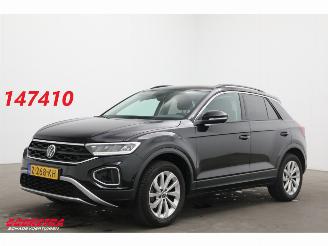 krockskadad bil auto Volkswagen T-Roc 1.0 TSI Life Virtual ACC Apple/Android Camera 24.136 km! 2024/4