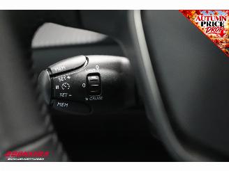 Peugeot 208 1.2 PureTech 100 Allure Navi Clima Cruise PDC picture 22