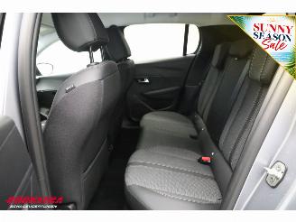 Peugeot 208 1.2 PureTech 100 Allure Navi Clima Cruise PDC picture 18