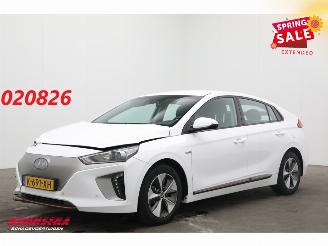 Schadeauto Hyundai Ioniq Comfort EV Infinity ACC Navi Clima Camera 2017/12