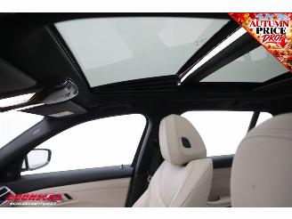 BMW 3-serie Touring 330e M-Sport Pano LED ACC H/K Memory 360° AHK picture 19