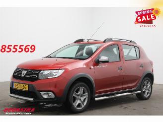 Unfallwagen Dacia Sandero 1.5 dCi S&S Stepway Navi Airco Cruise PDC AHK 2018/4