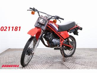 begagnad bil bromfiets Honda  MT5 