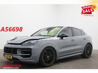 krockskadad bil auto Porsche Cayenne 3.0 E-Hybrid Pano Sport Chrono PDLS+ PASM Bose 360° 2023/10