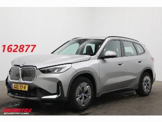 Auto incidentate BMW iX1 xDrive30 67 kWh LED ACC Apple/Android Camera SHZ 2025/1