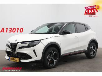 Schadeauto Alfa Romeo Junior 1.2 Turbo Hybrid Ibrida Speciale Navi Clima Cruise Camera SHZ PDC 2025/1