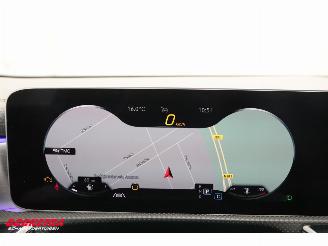 Mercedes A-klasse 180 d Launch Edition 7G-Tronic AMG Pano LED Memory Camera SHZ picture 21