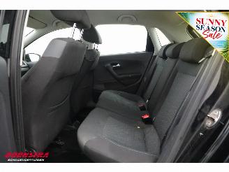 Volkswagen Polo 1.4 TDI BlueMotion 5-DRS Bluetooth Airco Cruise picture 17