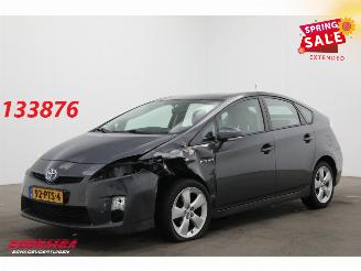 Schadeauto Toyota Prius 1.8 Hybrid Aspiration HUD Clima Cruise PDC 2011/4