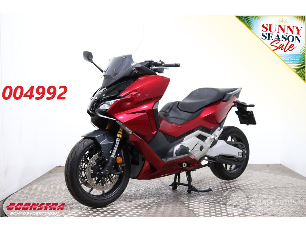 Honda  Forza 750 ABS DCT 9.215 km!