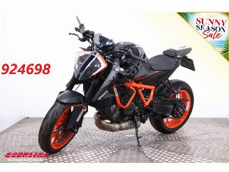 krockskadad bil motor KTM 1290 Super Duke R ABS LED Austin Racing Quickshift 2020/6