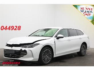 Unfallwagen Volkswagen Passat Variant 1.5 eHybrid Elegance LED ACC Memory Ventilatie LRHZ AHK 2025/4