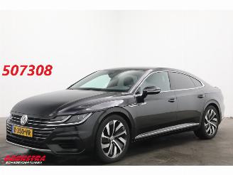 Vaurioauto  passenger cars Volkswagen Arteon 2.0 TSI 280 PK 4Motion R-Line LED ACC ErgoComf. SHZ Camera 2017/10