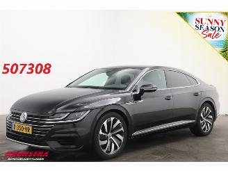 Unfallwagen Volkswagen Arteon 2.0 TSI 280 PK 4Motion R-Line LED ACC ErgoComf. SHZ Camera 2017/10