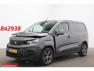 krockskadad bil bedrijf Peugeot Partner 1.5 BlueHDI Asphalt Leder Apple/Android Clima Cruise PDC AHK 2020/1