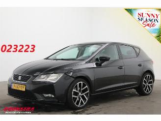 Schadeauto Seat Leon 1.2 TSI Reference Airco Bluetooth Cruise SHZ PDC 2013/11