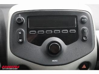 Peugeot 108 1.0 e-VTi Active Airco picture 14