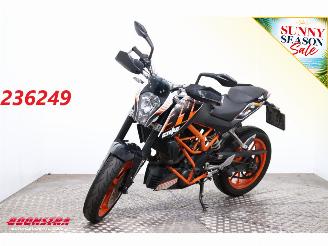 damaged motor cycles KTM 390 Duke ABS Arrow 2015/9