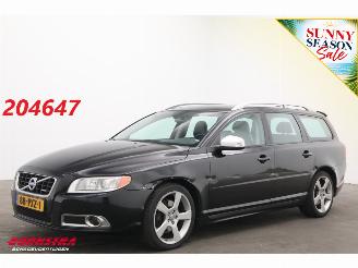 Damaged car Volvo V-70 2.0T Aut. R-Edition Clima Navi Cruise SHZ PDC AHK HighPerf.Audio 2011/4