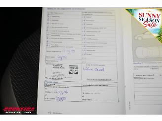 Volkswagen Up! 1.0 high up! 5-Drs Clima Navi Cruise LMV 17.491 km! picture 20