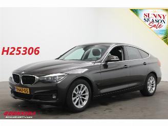Schadeauto BMW 3-serie GT 318d AUT Clima Cruise Camera SHZ PDC 97.001 km! 2018/9