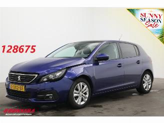krockskadad bil auto Peugeot 308 1.2 PT Executive Pano Apple/Android Navi Cruise AHK 55.834 km! 2020/7