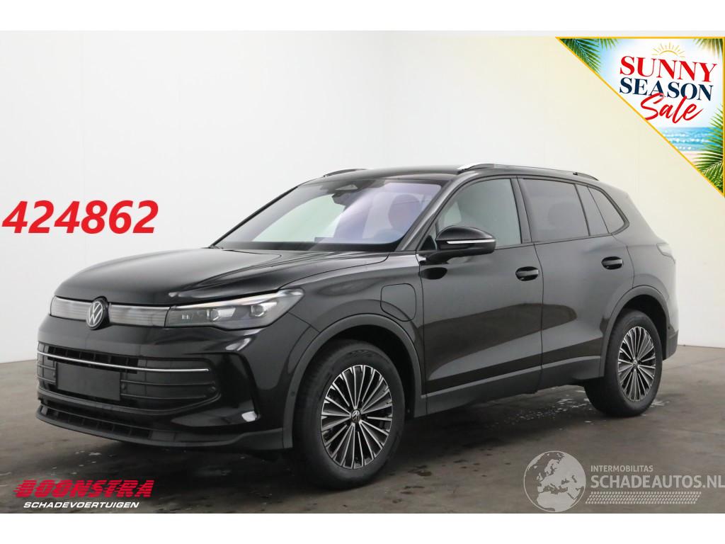Volkswagen Tiguan 1.5 eHybrid Life LED ACC Apple/Android Camera LRHZ 10 km!!