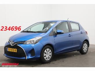 škoda osobní automobily Toyota Yaris 1.0 VVT-i Aspiration Airco Bluetooth Camera 141.236 km! 2016/12