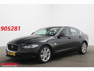 Coche accidentado Jaguar XE 2.0 AUT Portfolio Clima Navi Cruise Leder SHZ PDC 2015/6