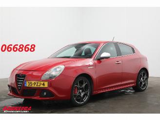 Schadeauto Alfa Romeo Giulietta 1.7 TBi Quadrifoglio Verde Navi Clima Cruise AHK 2011/4