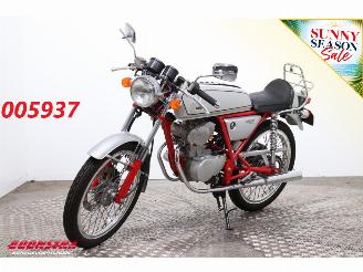 Tweedehands scooter Honda  Dream 50 8.411 km! 1999/12