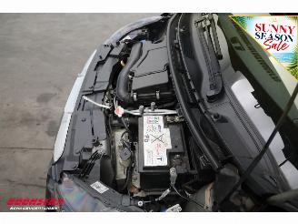 Peugeot 108 1.0 e-VTi Allure TOP! Open dak Cruise Airco Bluetooth LMV picture 10