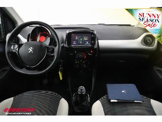 Peugeot 108 1.0 e-VTi Allure TOP! Open dak Cruise Airco Bluetooth LMV picture 14