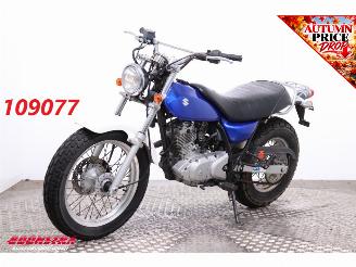 begagnad bil motor Suzuki  VanVan 200cc 3.781 km! 2003/7
