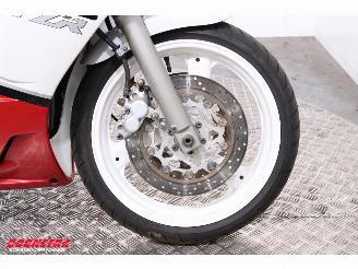 Yamaha FZR 400 RR picture 13