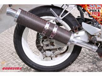 Yamaha FZR 400 RR picture 10