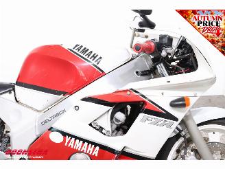 Yamaha FZR 400 RR picture 12