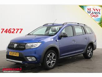 Voiture accidenté Dacia Logan MCV 1.0 TCe Bi-Fuel Stepway Serie Limitee 15th Anniv. Clima Cruise Navi Leder Camera PDC 2020/9