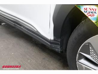 Hyundai Kona EV Fashion 64 kWh LED ACC Apple/Android Camera picture 14