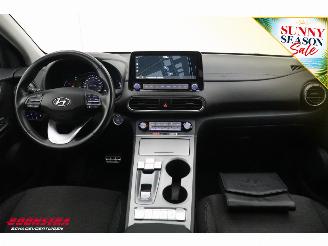Hyundai Kona EV Fashion 64 kWh LED ACC Apple/Android Camera picture 16