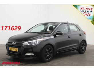 krockskadad bil auto Hyundai I-20 1.0 T-GDI i-Motion 5-drs Airco Cruise Navi 2016/7