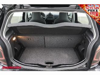 Volkswagen Up! 1.0 5-drs Airco 95.741 km! picture 24
