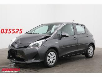 Avarii autoturisme Toyota Yaris 1.5 Full Hybrid Aspiration 5-drs Cruise Clima Bluetooth Camera 2013/4