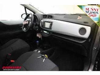 Toyota Yaris 1.5 Full Hybrid Aspiration 5-drs Cruise Clima Bluetooth Camera picture 22