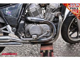 Honda  VT 400 C picture 10
