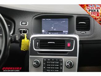 Volvo V-60 2.4 D6 AWD Plug-In Hybrid Summum Glasdak Navi Memory Leder SHZ Camera PDC AHK picture 7